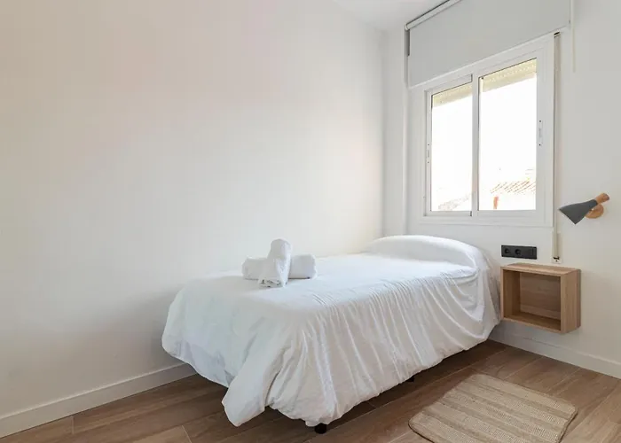 Allo Francos Ii Parking Centro 2 *