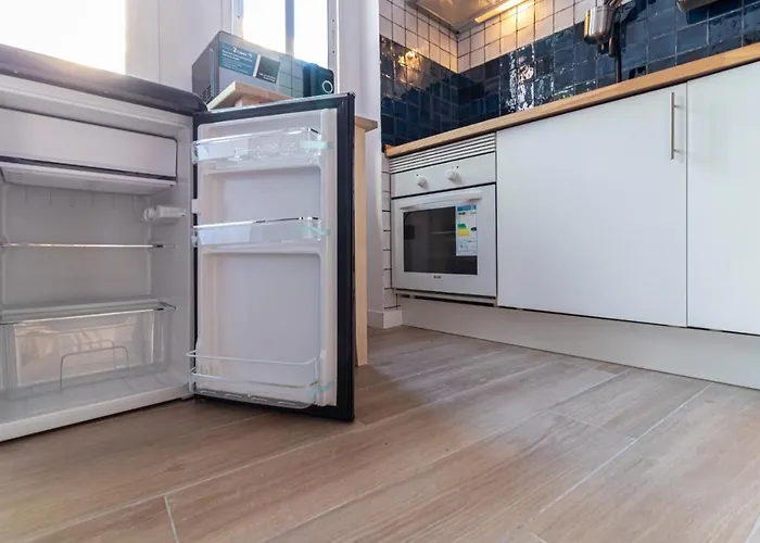 Allo Francos Ii Parking Centro 2 *